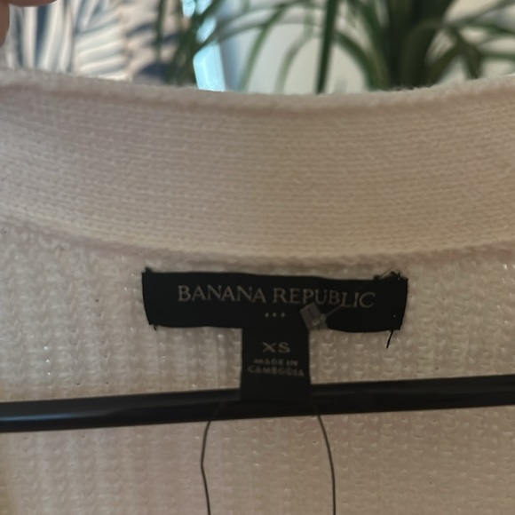 Banana republic button up sweater, cream colored, size XS! - Picture 3 of 3